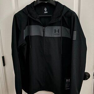 Under Armour Freedom Men's L Windbreaker Jacket NWT
